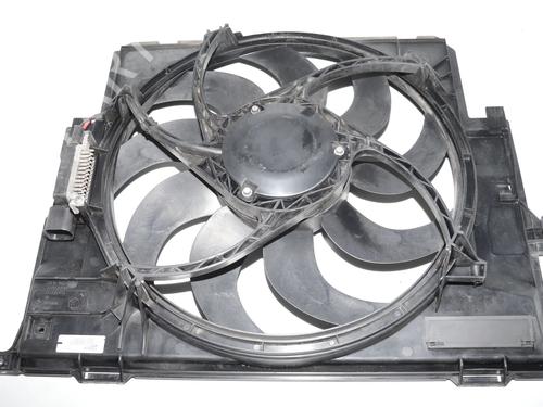 radiator-fan-bmw-3-f30-f80-2011-2012-2013-2014-2015-2016-2017-2018-34070609 main image