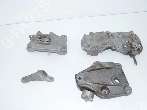 Used Support Support BMW 5 (F10) 530 d (258 hp) 34078702 34078702
