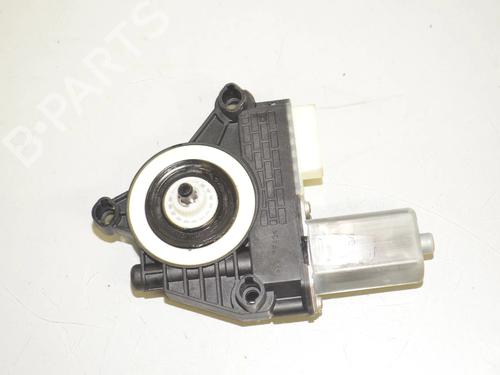 Right front window motor BMW 1 (F40) 118 d | BP34084372E20 - Image 3