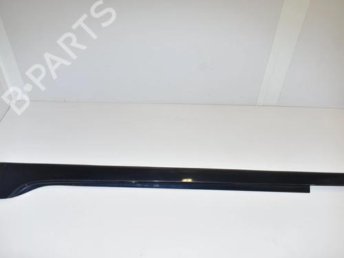 Venstre sidekjole Venstre sidekjole BMW 5 Gran Turismo (F07) 530 d (245 hp) 34070086 34070086
