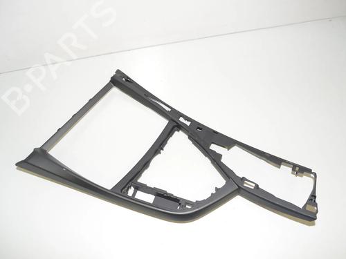 Used Middle console Middle console BMW 2 Convertible (F23) 220 d (190 hp) 34087593 34087593