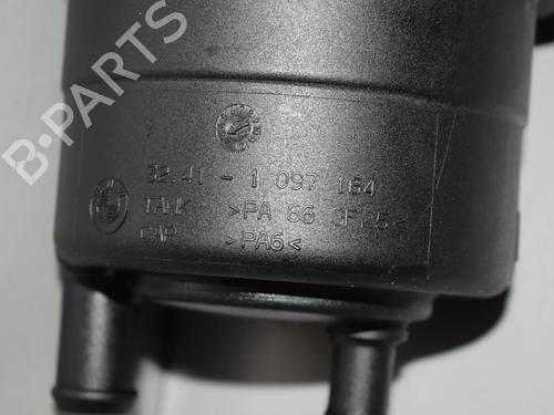 Used Power steering reservoir Power steering reservoir BMW 5 (E60) 530 d (235 hp) 34096492 34096492