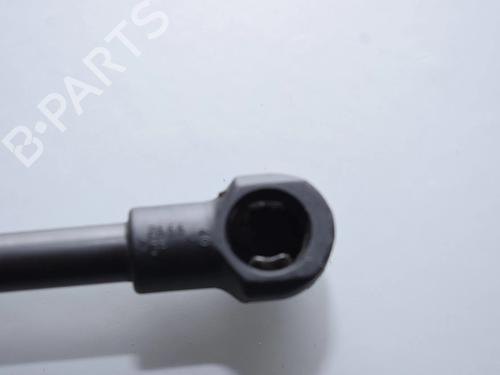 hood-lift-support-bmw-5-touring-e39-1996-1997-1998-1999-2000-2001-2002-2003-2004-34093226 main image