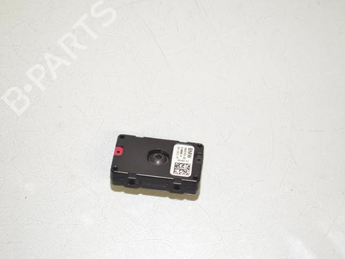 antennabase-bmw-5-g30-f90-2016-34081780 main image