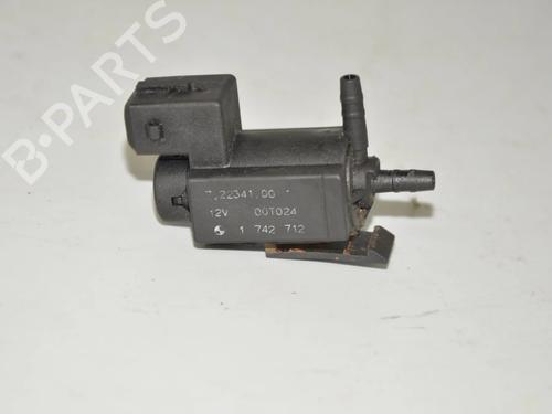 electronic-sensor-bmw-7-e38-1994-1995-1996-1997-1998-1999-2000-2001-34072976 main image