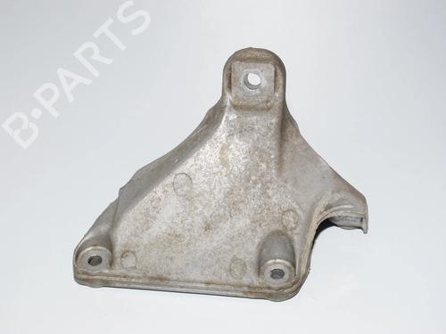 Used Engine mount Engine mount BMW 4 Gran Coupe (F36) 420 i (184 hp) 34062243 34062243