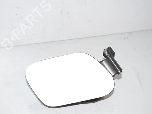 fuel-flap-bmw-1-f40-2019-34079597 main image