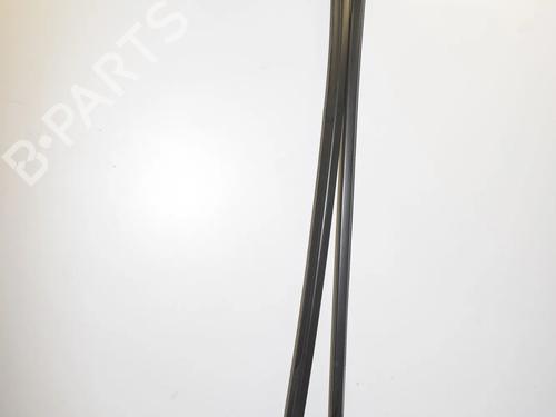 Barra de techo Barra de techo BMW 5 Touring (F11) 530 d xDrive (258 hp) 36465832 36465832