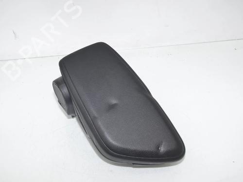 armrest-center-console-bmw-2-gran-tourer-f46-2014-38071903 main image