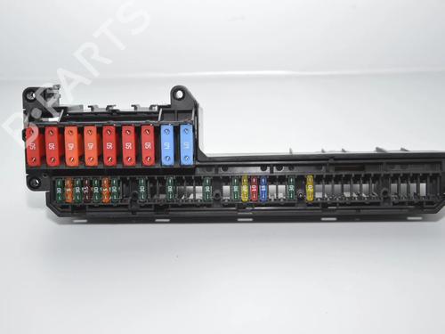 fuse-box-bmw-6-e63-2003-2004-2005-2006-2007-2008-2009-2010-34066284 main image