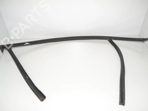 rubber-door-seal-bmw-3-touring-g21-g81-2019-34070380 main image