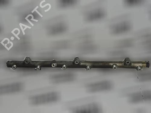 injection-rail-bmw-5-touring-e39-1996-1997-1998-1999-2000-2001-2002-2003-2004-34074616 main image