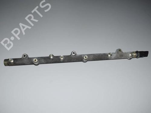 Used Injection rail Injection rail BMW 5 (E39) 530 d (193 hp) 34069196 34069196