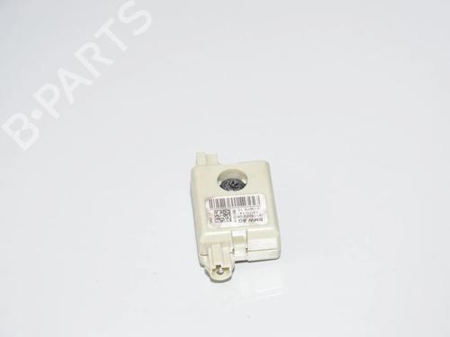 Used Antenna/Base Antenna/Base BMW 5 (F10) 530 d (258 hp) 34097582 34097582