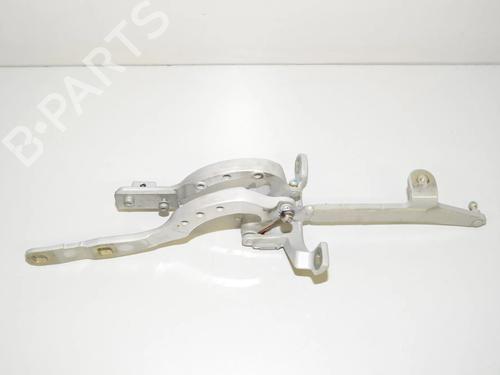 Dørhængsel/Dørbegrænser Dørhængsel/Dørbegrænser BMW 5 Touring (F11) 530 d xDrive (258 hp) 34095239 34095239