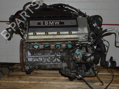 Used Engine Engine BMW 5 (E39) 535 i (245 hp) 35919379 35919379