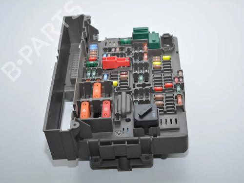 Used Fuse box Fuse box BMW 1 (E81) 118 d (143 hp) 34082375 34082375
