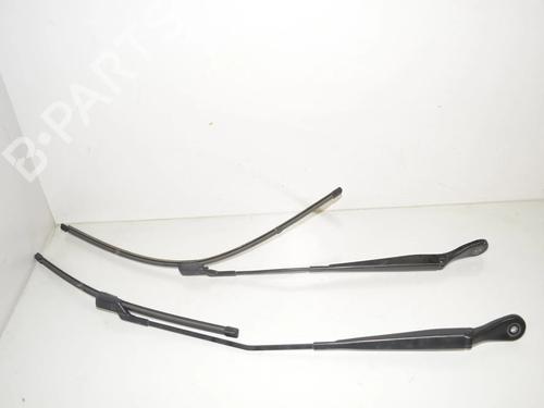 front-windshield-wiper-arm-bmw-2-active-tourer-f45-2013-2014-2015-2016-2017-2018-2019-2020-2021-34083768 main image