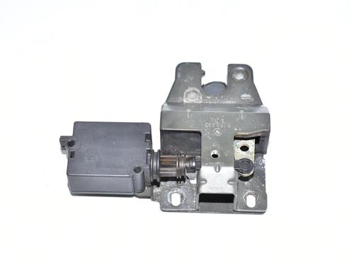 tailgate-lock-bmw-5-touring-e39-1996-1997-1998-1999-2000-2001-2002-2003-2004-34061264 main image