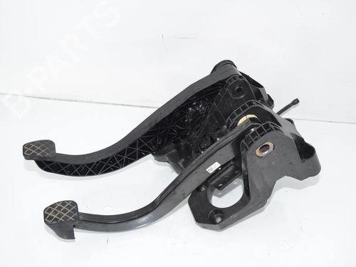 Used Break pedal Break pedal VW CRAFTER Van (SY_, SX_) 2.0 TDI FWD (SYB, SYC, SYD) (177 hp) 35972065 35972065
