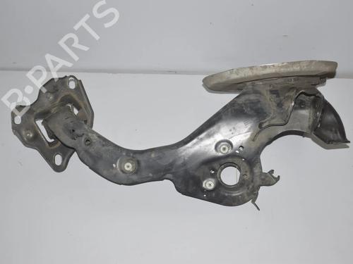 Used Left rear steering knuckle Left rear steering knuckle BMW 2 Gran Tourer (F46) 218 d (150 hp) 34086262 34086262