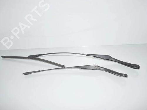 front-windshield-wiper-arm-bmw-3-f30-f80-2011-2012-2013-2014-2015-2016-2017-2018-34091224 main image