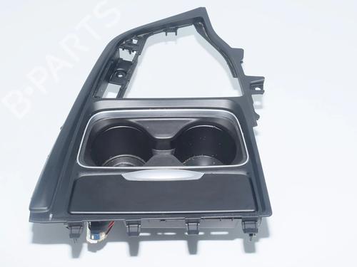 Used Cup/Object holder Cup/Object holder BMW 3 (F30, F80) 320 d (163 hp) 34065162 34065162