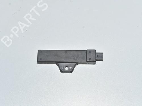 antennabase-bmw-5-f10-2009-2010-2011-2012-2013-2014-2015-2016-34084364 main image