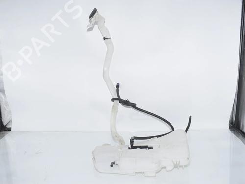 Used Windscreen washer tank Windscreen washer tank BMW 5 Touring (F11) 535 d xDrive (313 hp) 34111482 34111482