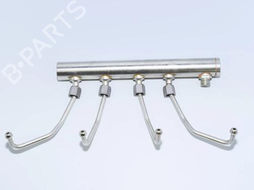Used Injection rail Injection rail BMW 5 Touring (F11) 528 i xDrive (245 hp) 34087789 34087789