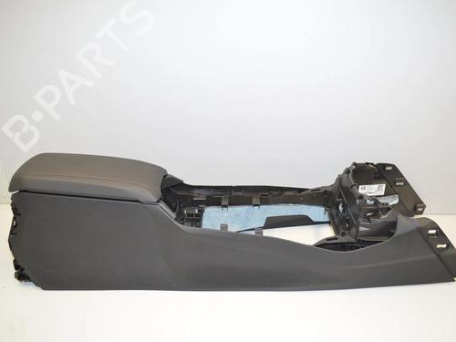 Used Middle console Middle console BMW 1 (F40) 116 d (116 hp) 34073135 34073135