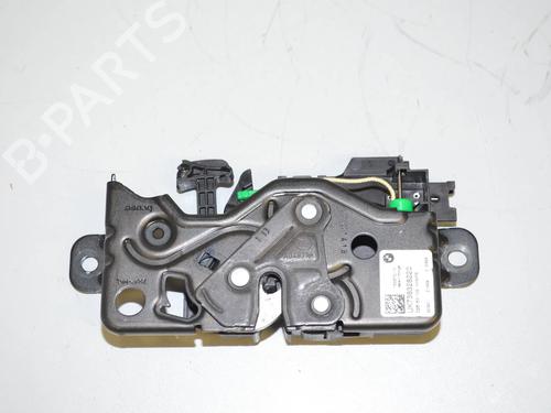 tailgate-lock-bmw-1-f40-2019-34063577 main image