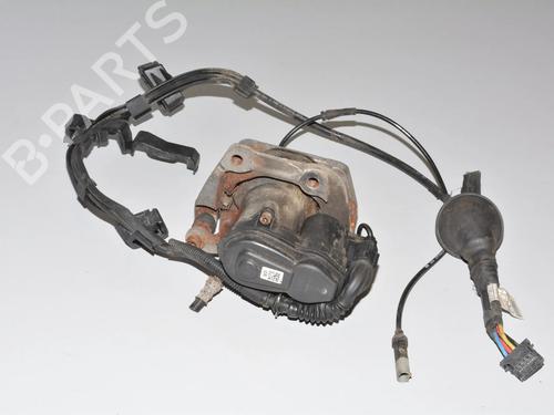 right-rear-brake-caliper-bmw-5-touring-f11-2009-2010-2011-2012-2013-2014-2015-2016-2017-34078750 main image
