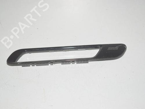 front-right-exterior-door-handle-bmw-ix-i20-2021-34075004 main image