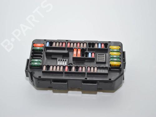 Used Fuse box Fuse box BMW 4 Coupe (F32, F82) 428 i xDrive (245 hp) 34076581 34076581