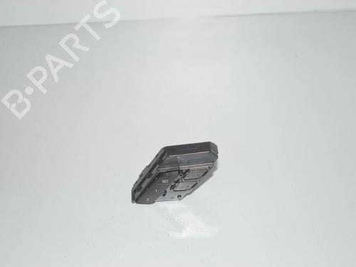 switch-bmw-x5-g05-f95-2018-34080740 main image