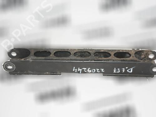 Used Right rear suspension arm Right rear suspension arm BMW 1 (E87) 118 d (143 hp) 34063467 34063467