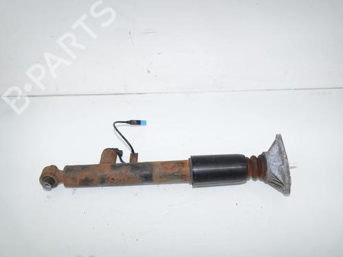 Used Left rear shock absorber Left rear shock absorber BMW 3 Touring (F31) 330 d xDrive (258 hp) 34575206 34575206