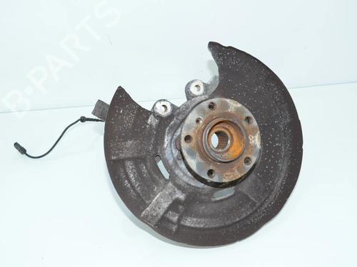 Used Right rear steering knuckle Right rear steering knuckle BMW 5 Touring (F11) 530 d xDrive (258 hp) 34064136 34064136