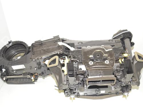 Used Heater matrix Heater matrix BMW 5 (G30, F90) 530 e Plug-in Hybrid (252 hp) 34071636 34071636