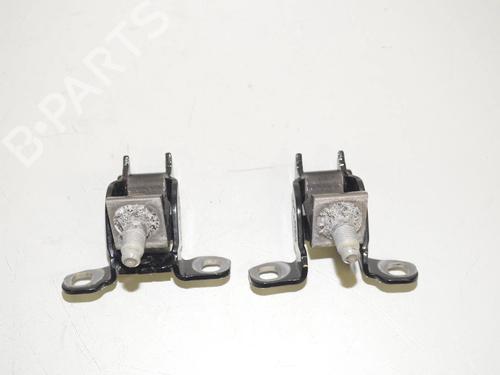 Used Hinge/Door check strap Hinge/Door check strap 34071823 34071823