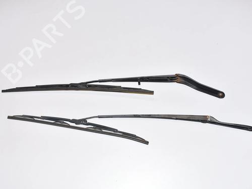 front-windshield-wiper-arm-bmw-x5-e53-2000-2001-2002-2003-2004-2005-2006-34069750 main image