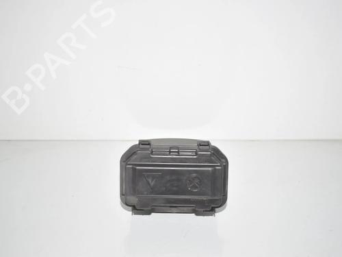 fuse-box-bmw-3-touring-f31-2012-2013-2014-2015-2016-2017-2018-2019-34076254 main image