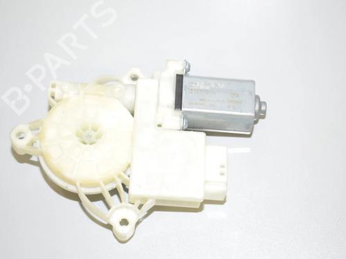 Used Left rear window motor Left rear window motor BMW 3 (G20, G80, G28) 330 e Plug-in-Hybrid (292 hp) 34097978 34097978