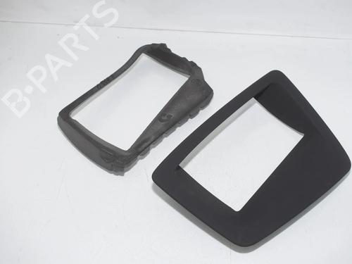 Display Display 38639582 38639582