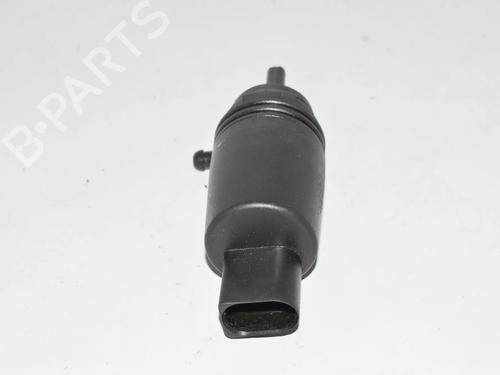 Used Washer pump Washer pump BMW 7 (E38) 728 i, iL (193 hp) 34070139 34070139