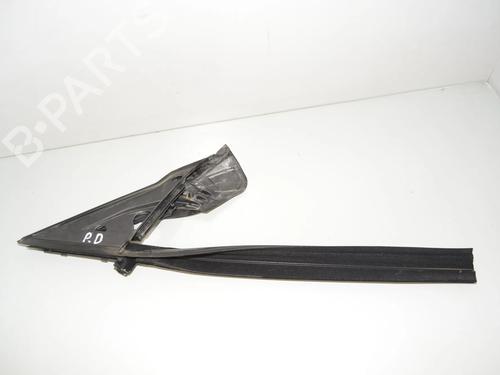 Used Rubber door seal Rubber door seal BMW 2 Convertible (F23) 220 d (190 hp) 34096381 34096381