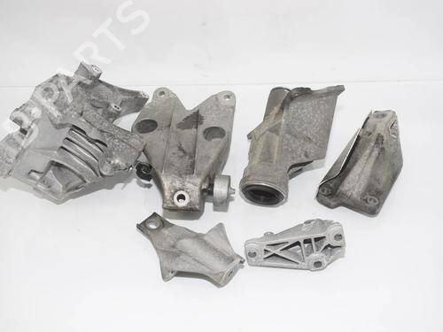 Used Support Support BMW 5 Gran Turismo (F07) 530 d xDrive (245 hp) 34257228 34257228