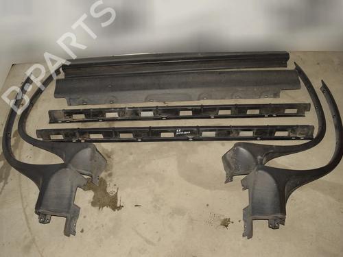 Højre sidekjole Højre sidekjole BMW X5 (E53) 3.0 d (184 hp) 34087609 34087609