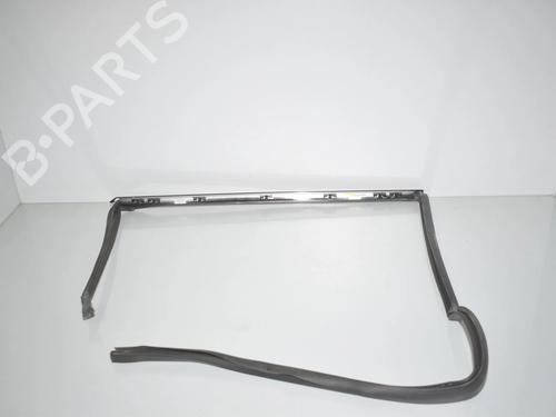 Used Rubber door seal Rubber door seal LAND ROVER RANGE ROVER SPORT I (L320) 3.6 D 4x4 (272 hp) 34096868 34096868